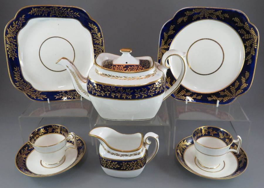 An early nineteenth century Spode porcelain tea service as pattern number 2721, c. 1820. It is - Bild 3 aus 4