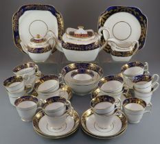 An early nineteenth century Spode porcelain tea service as pattern number 2721, c. 1820. It is