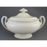 An eighteenth century Wedgwood creamware two-handle soup tureen and associated lid, c. 1770-80.