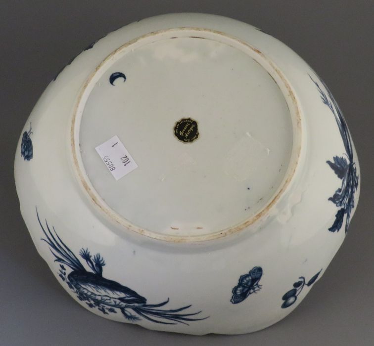 A late eighteenth century blue and white transfer-printed Worcester porcelain Pinecone pattern - Bild 2 aus 2