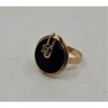 A 14ct. gold and paste set ring, (gross weight 8.2g). Size: approx. UK O