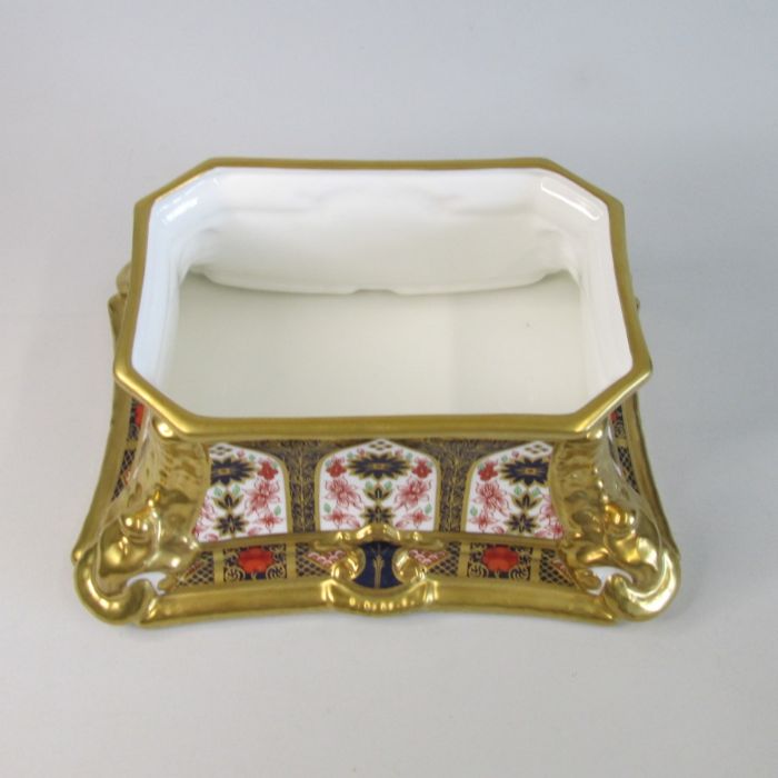 A Royal Crown Derby Scroll Box and cover, decorated in the ‘Old Imari’ pattern. First quality Date - Bild 5 aus 12