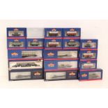 Bachmann: A collection of eighteen boxed Bachmann, OO Gauge rolling stock wagons to comprise: 37-