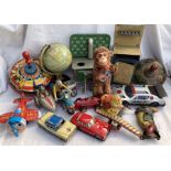 Tinplate: A collection of assorted vintage tinplate to include: Chad Valley Globe, two ovens,