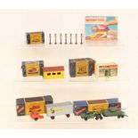 Matchbox: A collection of assorted Matchbox Major Packs and diecast vehicles to include: Tank