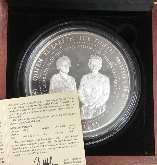 Royal Mint Fiji $50 1kg .999 Silver coin. In Original Case with Certificate. - Image 2 of 3