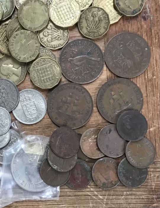 Large collection of British and World coins, includes approx 184g of Pre 47 Silver, American half - Image 4 of 5