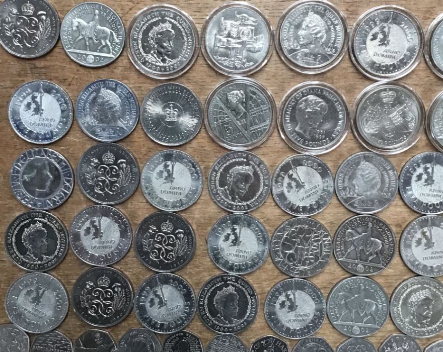 Large collection of Commemorative £5 (47), £2 (42), £1 & 50p (39) Coins. - Image 2 of 5