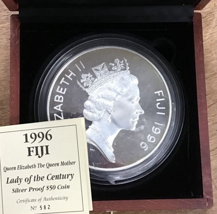 Royal Mint Fiji $50 1kg .999 Silver coin. In Original Case with Certificate.