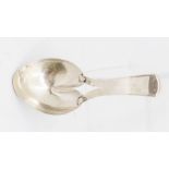 ***WITHDRAWN*** A George III silver plain hoof shaped caddy spoon, hallmarked by JS (John Salkeld or