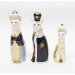 Three Royal Crown Derby Gold Stopper paperweights. Royal Cat George, Royal Cat William & Royal Cat