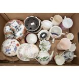 A collection of 18/19 & 20th Century china and porcelain, including cups, bowls, tea wares etc