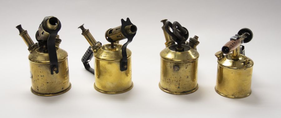 Max Siviert - four Swedish brass blow lamps - 3 x  0.4 liter, and one 0.25 liter (4) - Image 2 of 2