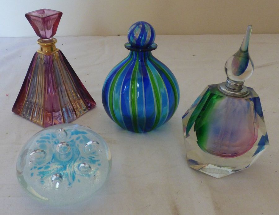 Japanese boxed toy tea service, Murano glass scent bottle, Royal Doulton and odds ( 10 ) - Image 3 of 3