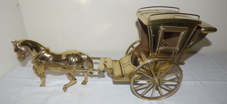 A large brass horse and carriage 58cm in length and 27cm high - Image 2 of 4