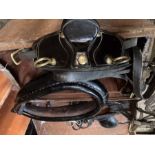 Single driving harness, brass/patent.