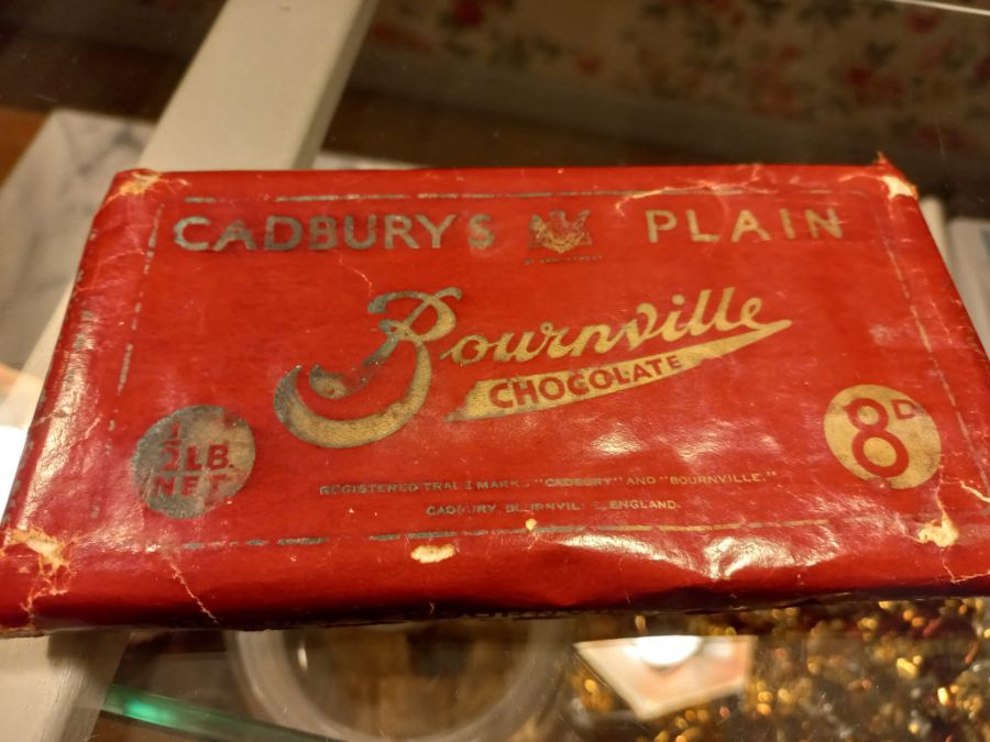 Vintage Cadbury’s Chocolate Boxes to include wooden box for Bournville 1d Bars, Original Wafer - Bild 4 aus 7