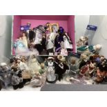 Dolls House Miniature dolls Large quantity -all mainly excellent to include Ladies and gentleman and