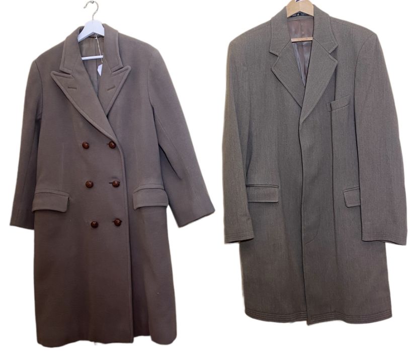 vintage men's coats to include an Austin Arnold 3 pocket with vent back, a 1940s/50s  herringbone - Image 6 of 6