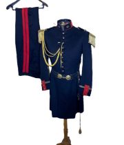 An early 20th century 'Lieutenant d'artillerie' military uniform (France)  (1) generally good