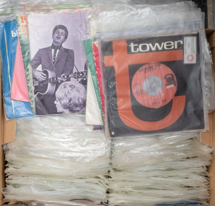 A good collection of Rock and Pop vinyl 7 inch 45s mostly from the 60s and 70s . Including Deep