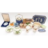 Mixed collection of ceramics including Royal ALbert Old Country Roses, Wedgwood Jasper wares,