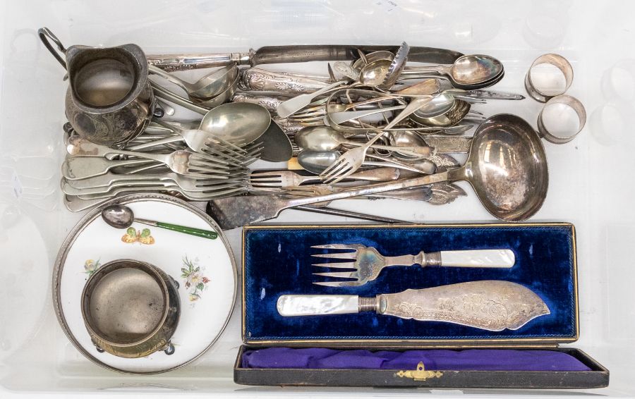 A collection of plate, EPNS to include: fiddle pattern flatware, cake knives, boxed fish servers,