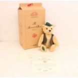 Steiff: A boxed Steiff bear: The Sherwood Bear, Limited Edition 260 of 1500. Serial No. 661174.