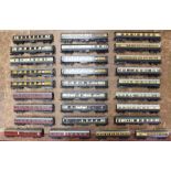 Hornby: A collection of twenty-eight assorted unboxed Hornby OO Gauge coaches. Varying examples.