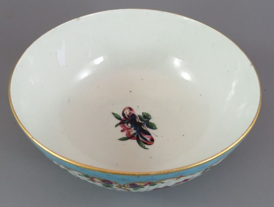 A late eighteenth century hand-painted Worcester porcelain fluted bowl, c. 1770. It is decorated - Image 2 of 3