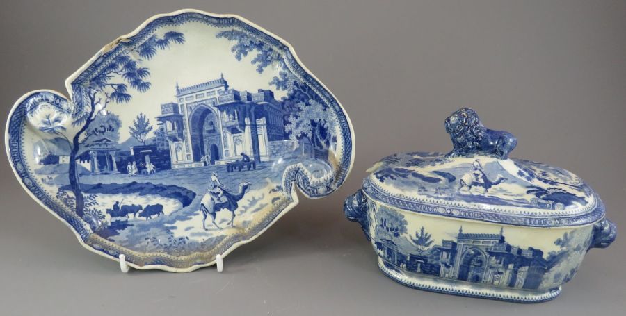 An early nineteenth century blue and white transfer-printed Rogers shaped dessert dish in the