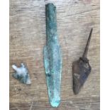 Bronze Age hunting/throwing spear head (10cm) with a Neolithic flint arrow head (2.5cm) and a