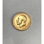 George V 1915 Sovereign (ex mount)