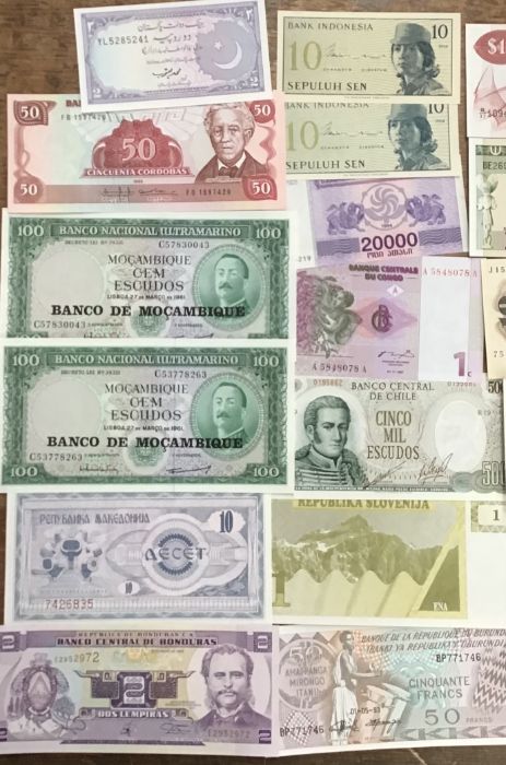 Large collection of World Banknotes, see pictures for details. - Image 7 of 10