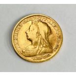 A Victorian gold half sovereign, dated 1898, 3.9 grams