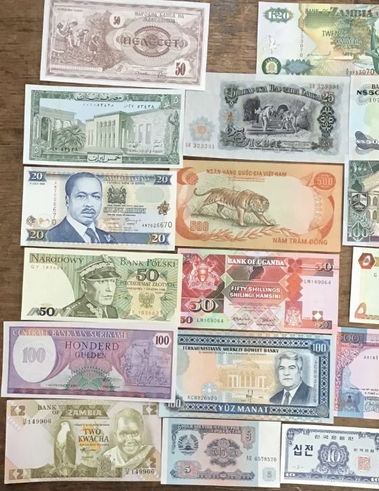 Large collection of World Banknotes, see pictures for details. - Image 9 of 10