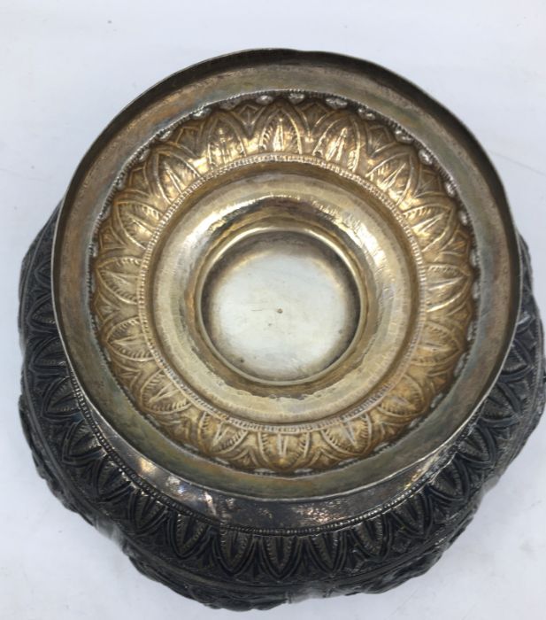 A late 19th/early 20th century Indian white metal pedestal bowl, having eight repousse panels to - Image 5 of 5