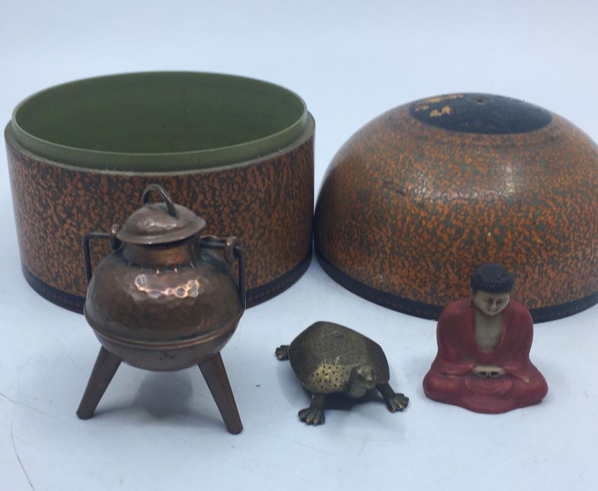 A collection of Chinese items - Image 5 of 12
