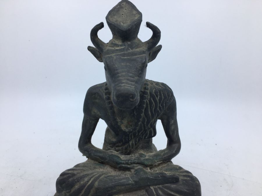 A 20th century Indian bronze figure of a seated deity, height 20cm. - Image 3 of 5