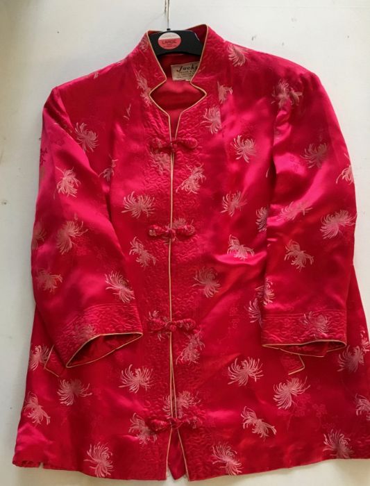 A Chinese Mandarin collar, together with two Chinese jackets (3) - Image 13 of 14