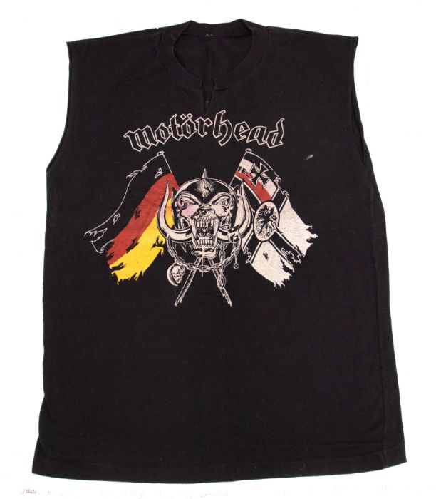 LEMMY'S PERSONALLY OWNED Motörhead T-Shirt. The vendor’s relationship with Lemmy ran from 1987