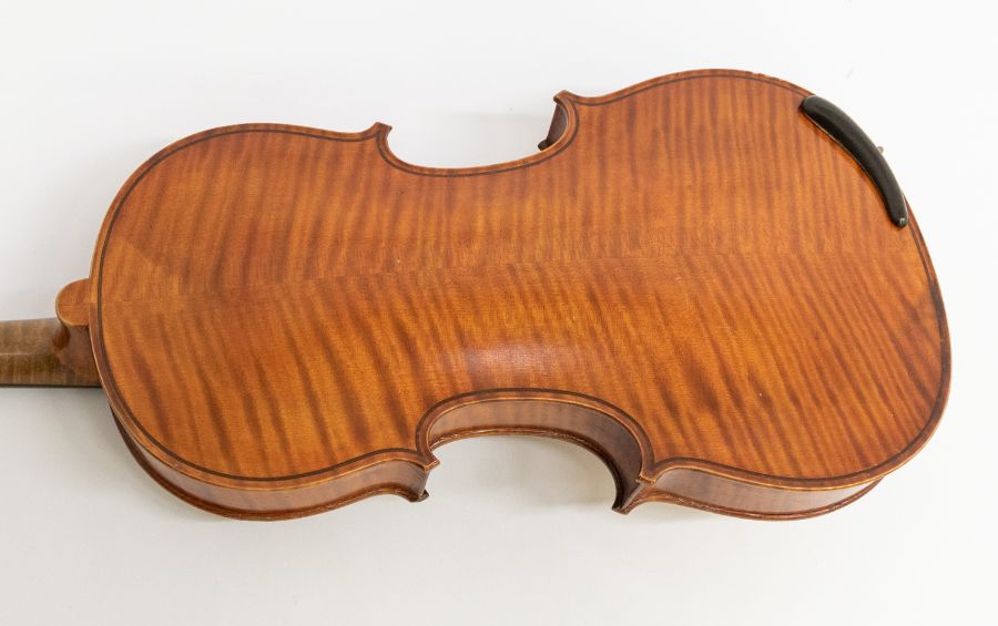 A Violin with facsimile Stradivarius label, the two-piece back of medium curl descending from the - Bild 7 aus 7