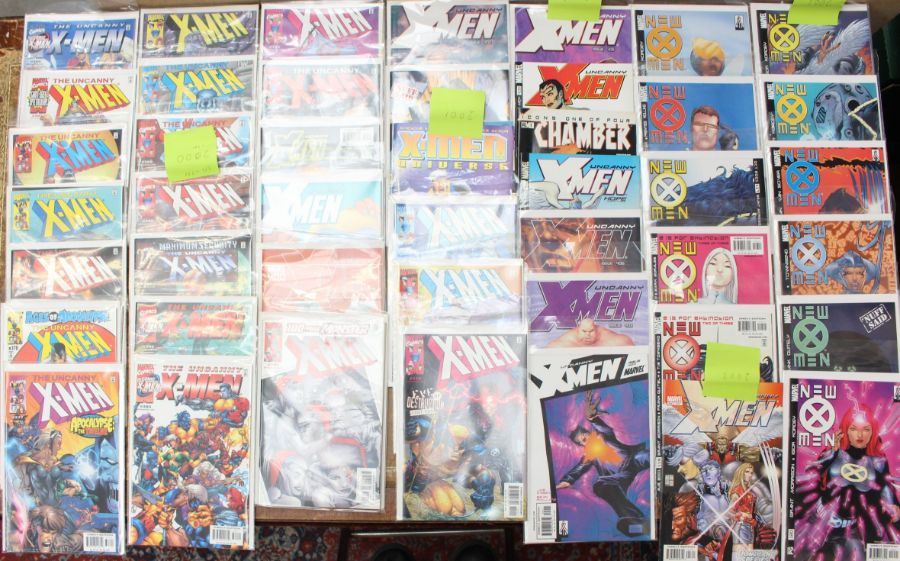 Comics: A collection of assorted English and American comics, DC and Marvel, of varying age and - Bild 4 aus 6