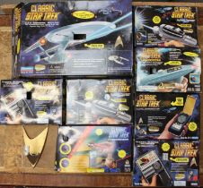 Star Trek: A collection of assorted boxed Playmates Classic Star Trek figures and sets to include: