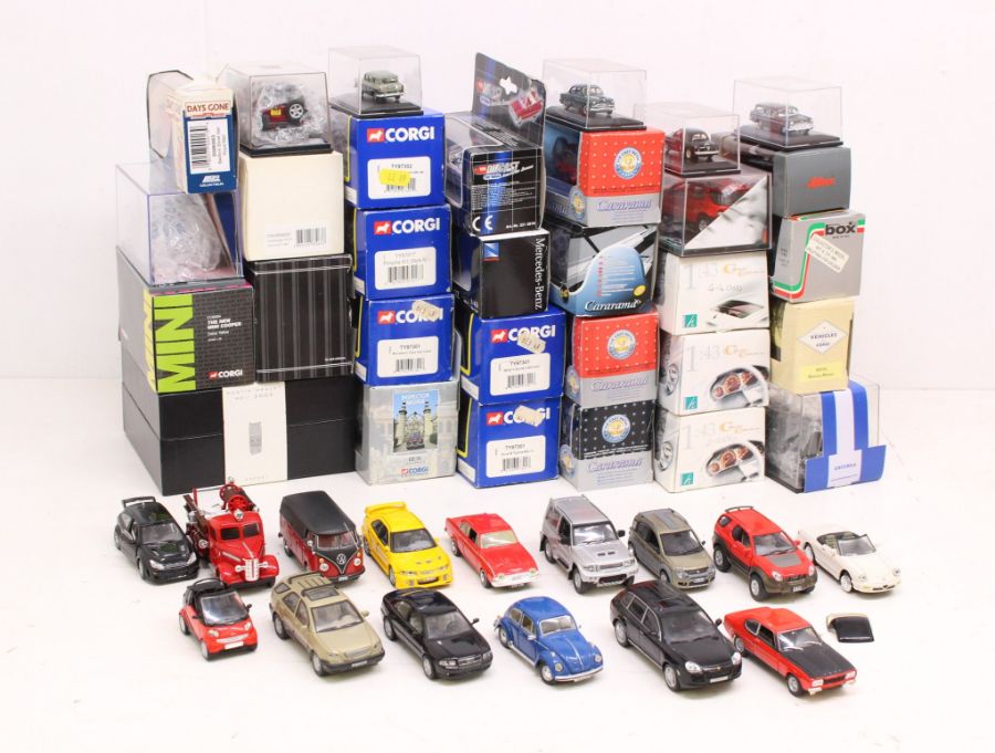 Diecast: A collection of assorted modern boxed diecast to include Corgi, Matchbox and many other