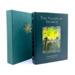 Hussey, Charmian; Christopher Crump (Illust.). The Valley of Secrets, ten first Deluxe Special