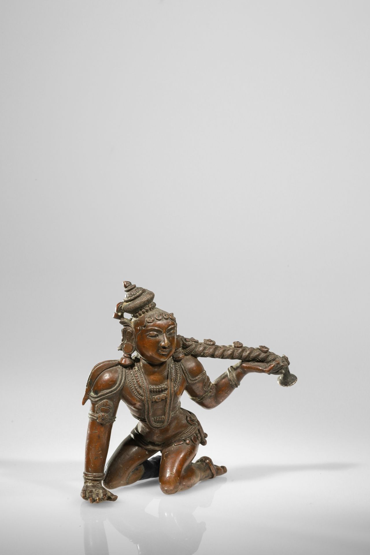 KRISHNA PLAYING WITH HIS HAIR - Bild 2 aus 6