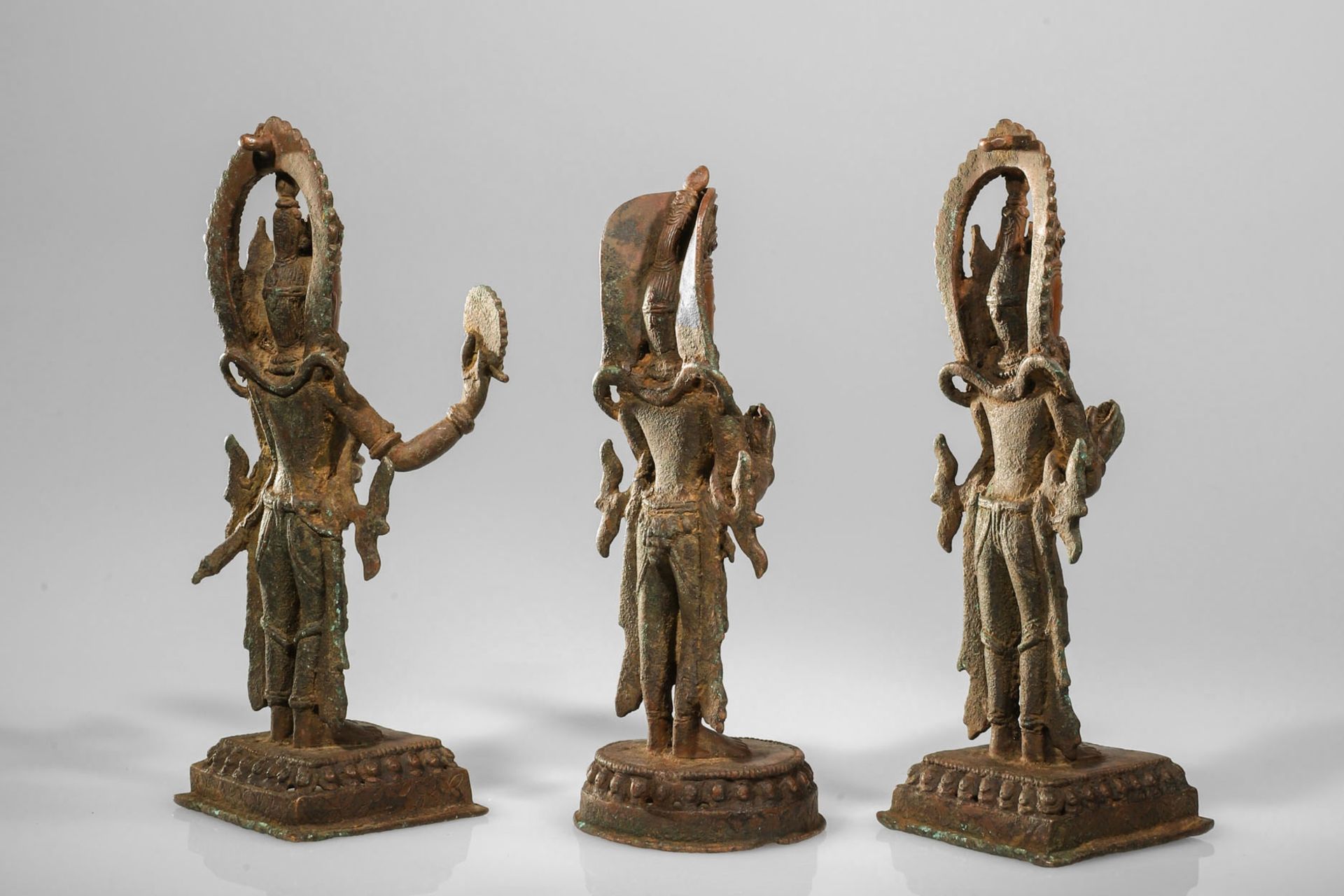 GROUP OF 3 SHIVAITE SCULPTURES - Image 4 of 8
