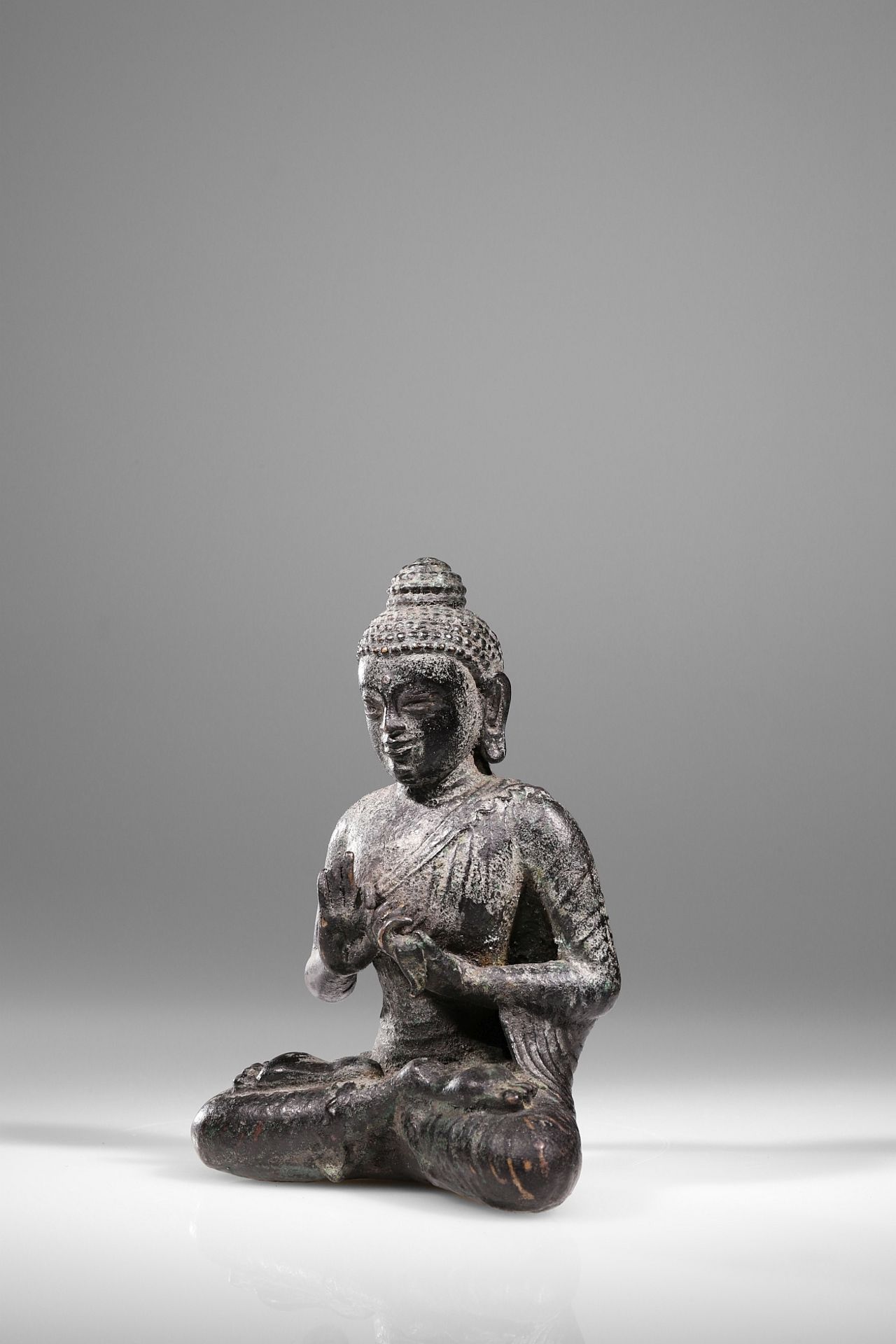 BUDDHA SHOWING THE DHARMACHAKRA MUDRA - Image 6 of 7