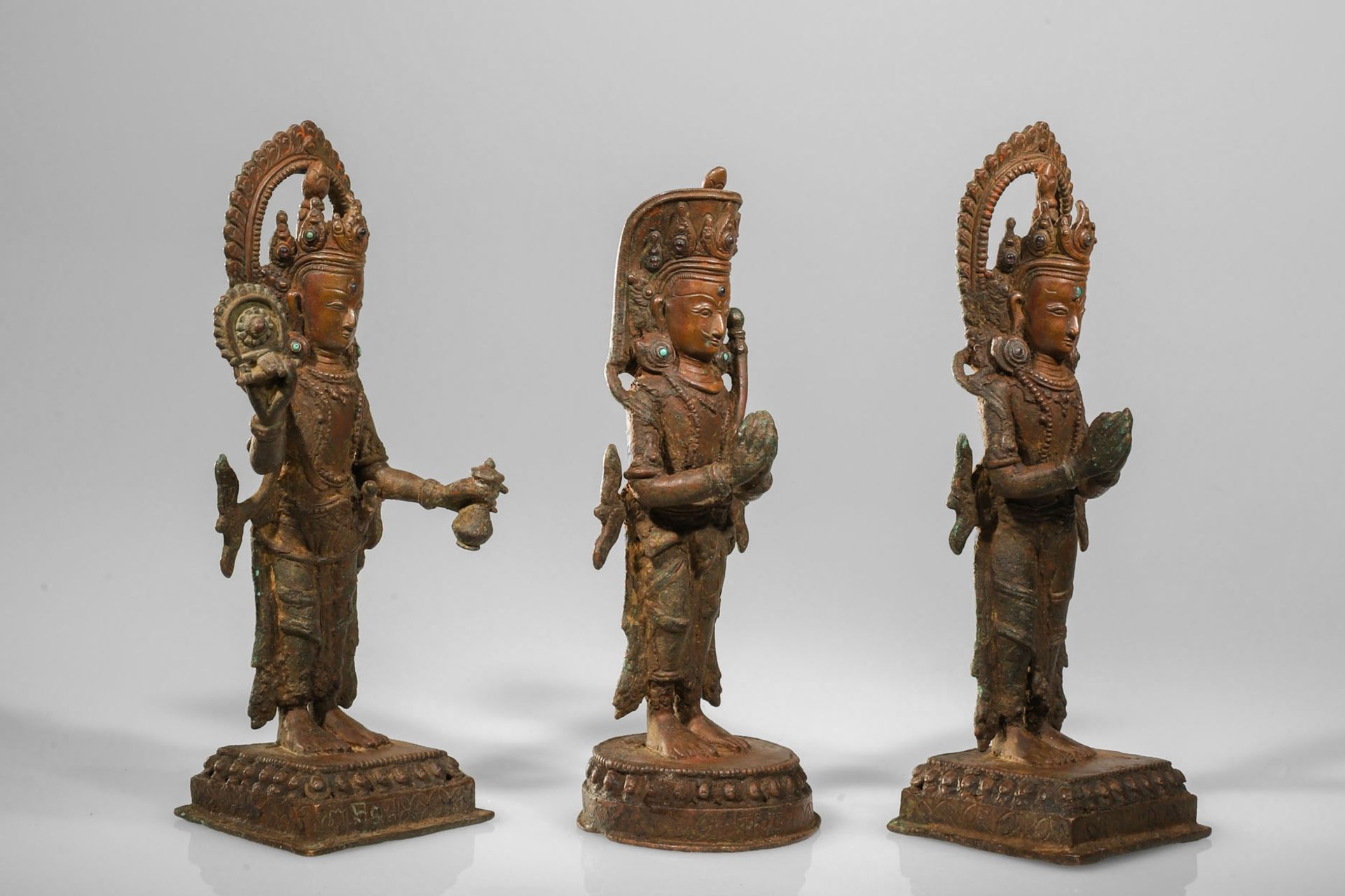 GROUP OF 3 SHIVAITE SCULPTURES - Image 2 of 8